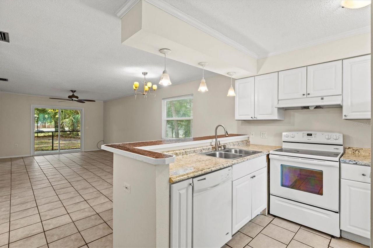 4631 Summerwind Drive , Unit 16, Sarasota, FL 34234 Photo