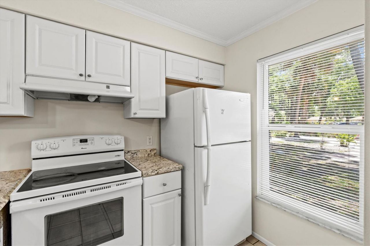 4631 Summerwind Drive , Unit 16, Sarasota, FL 34234 Photo