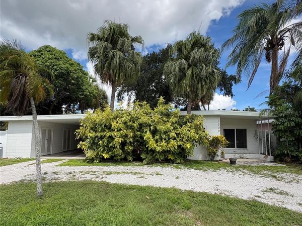 1339 ROYAL PALM DRIVE S, ST PETERSBURG, FL 33707