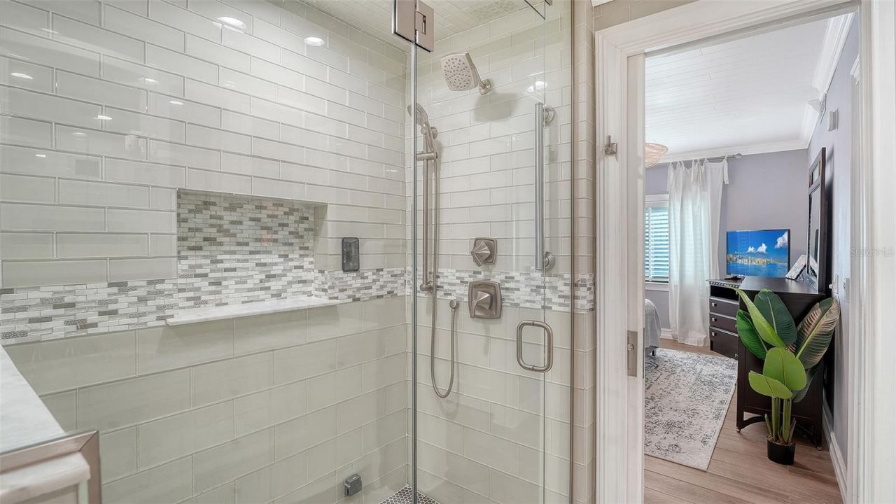 1100 Benjamin Franklin Drive, Unit 204, Sarasota, FL 34236 Photo