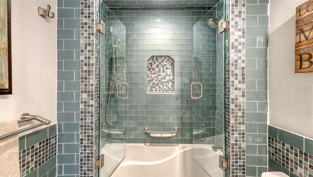 1100 Benjamin Franklin Drive, Unit 204, Sarasota, FL 34236 Photo