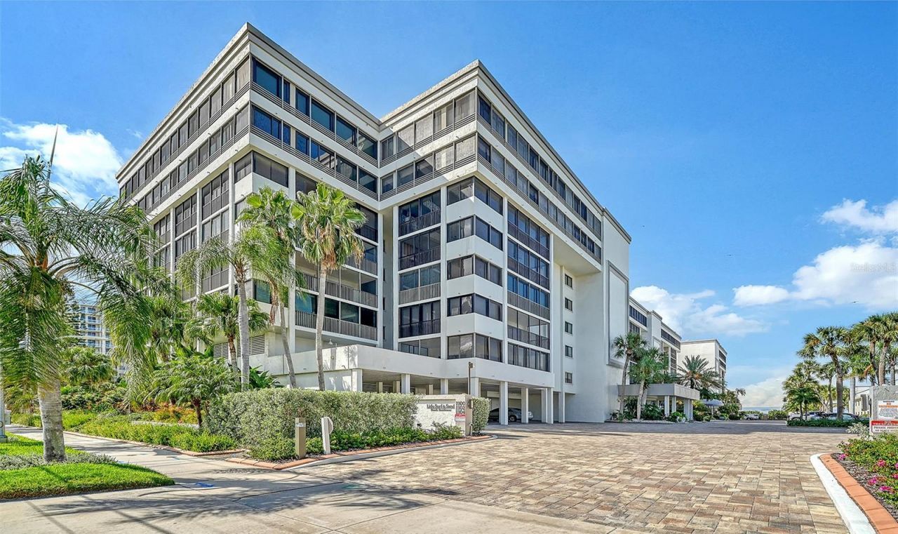 1100 Benjamin Franklin Drive, Unit 204, Sarasota, FL 34236 Photo