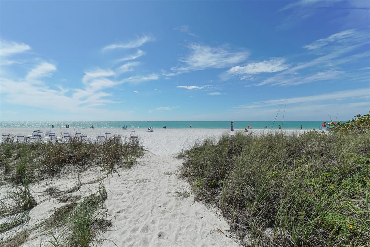 1100 Benjamin Franklin Drive, Unit 204, Sarasota, FL 34236 Photo