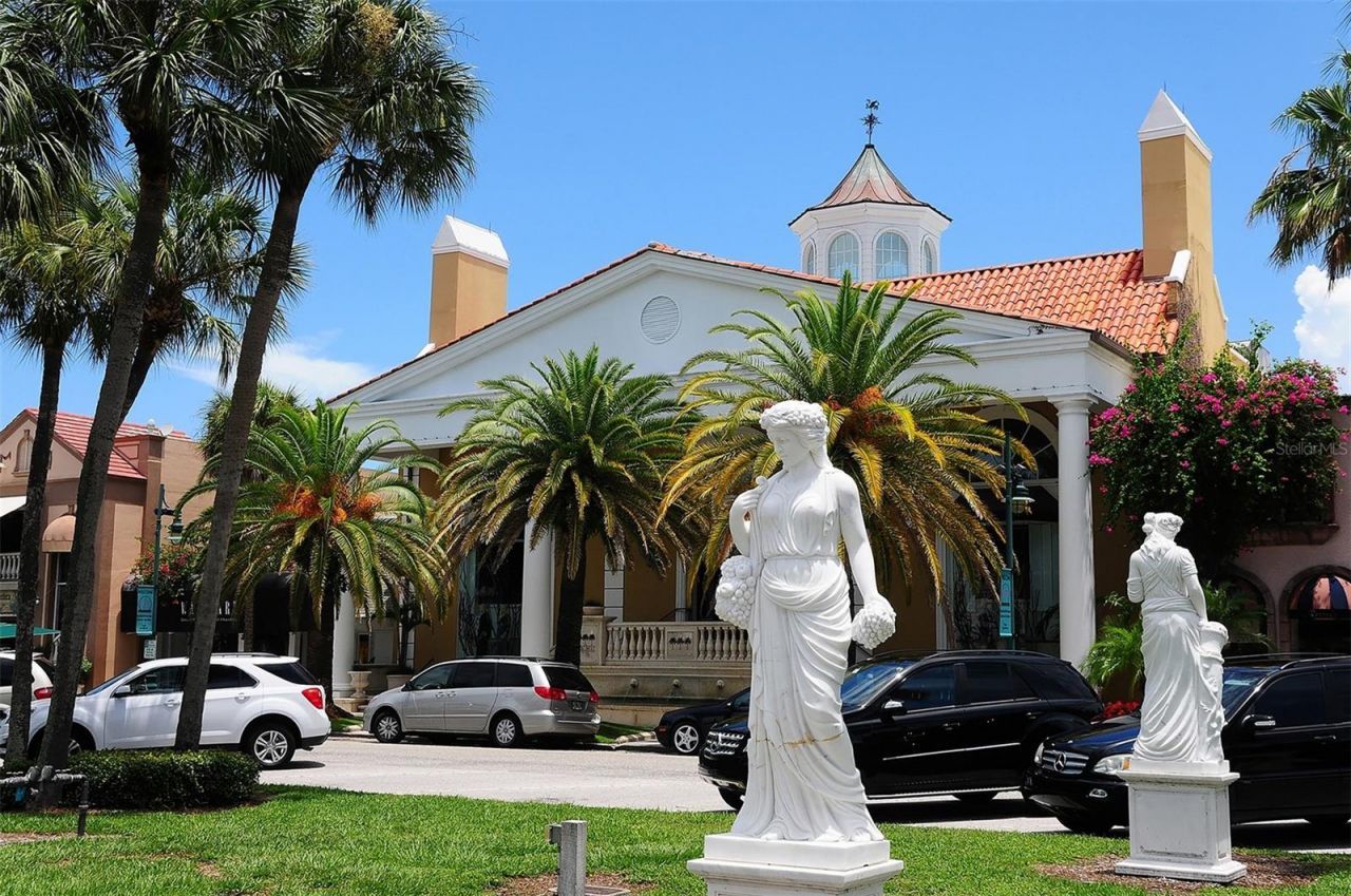 1100 Benjamin Franklin Drive, Unit 204, Sarasota, FL 34236 Photo