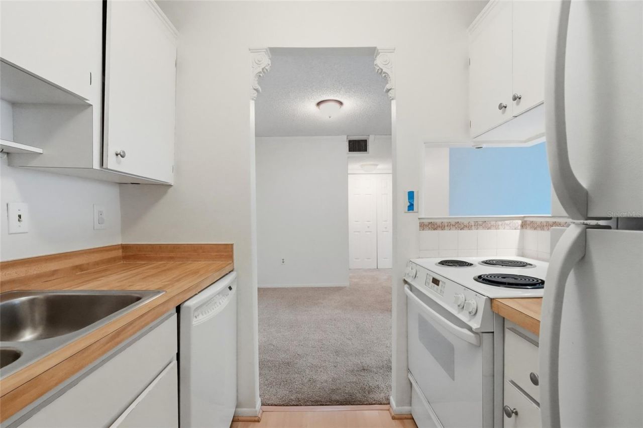 3267 Beneva Road, Unit 203, Sarasota, FL 34232 Photo