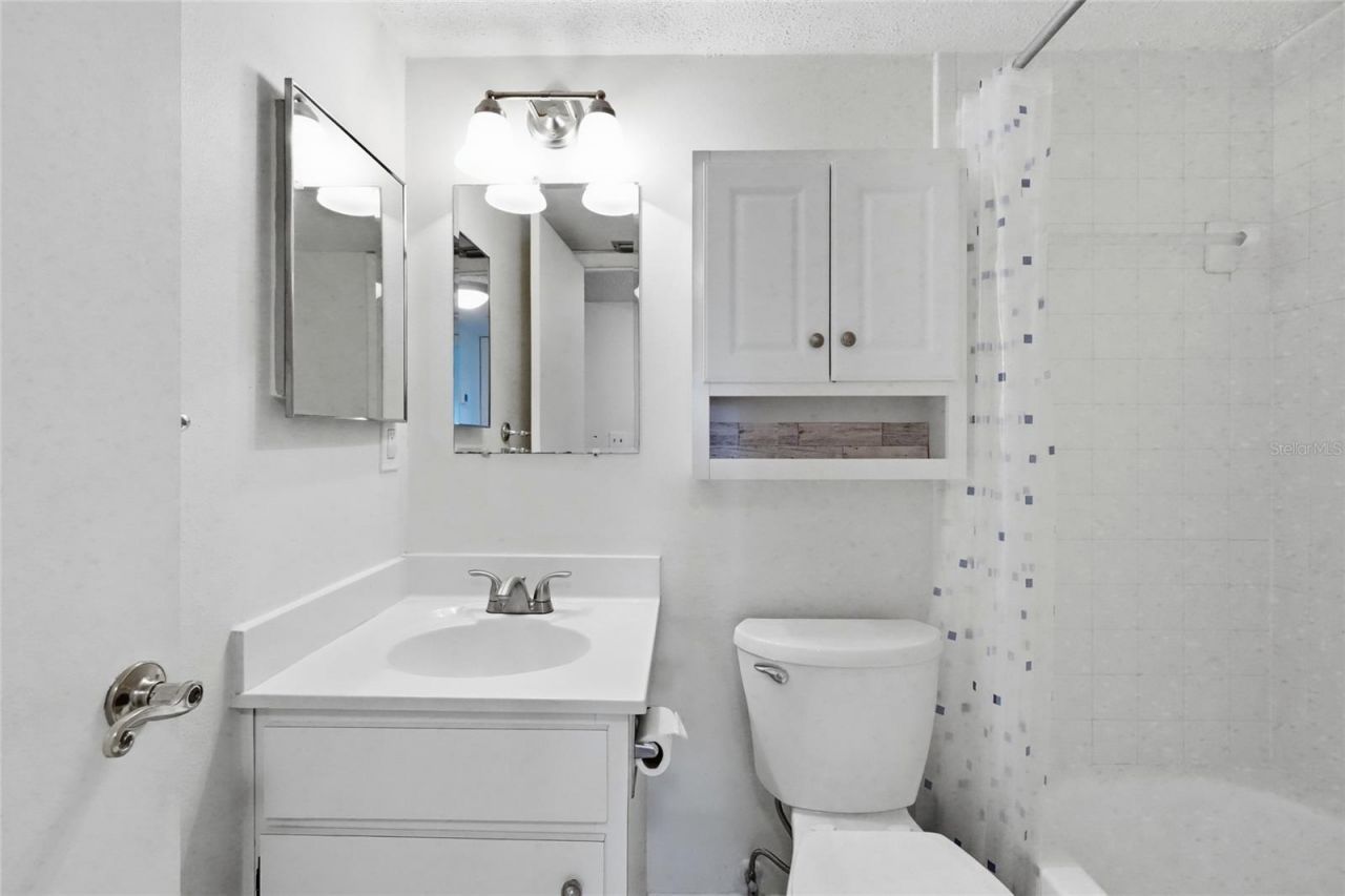 3267 Beneva Road, Unit 203, Sarasota, FL 34232 Photo
