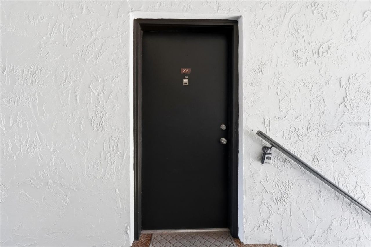 3267 Beneva Road, Unit 203, Sarasota, FL 34232 Photo