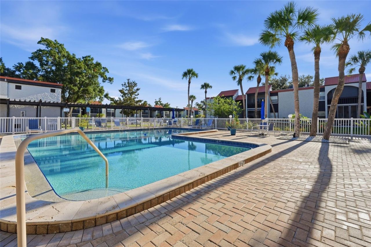 3267 Beneva Road, Unit 203, Sarasota, FL 34232 Photo