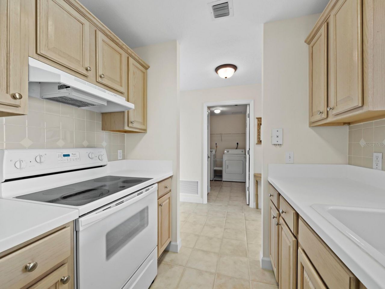 750 N Tamiami Trail, Unit 906, Sarasota, FL 34236 Photo