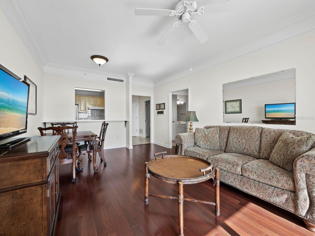 750 N Tamiami Trail, Unit 906, Sarasota, FL 34236 Photo