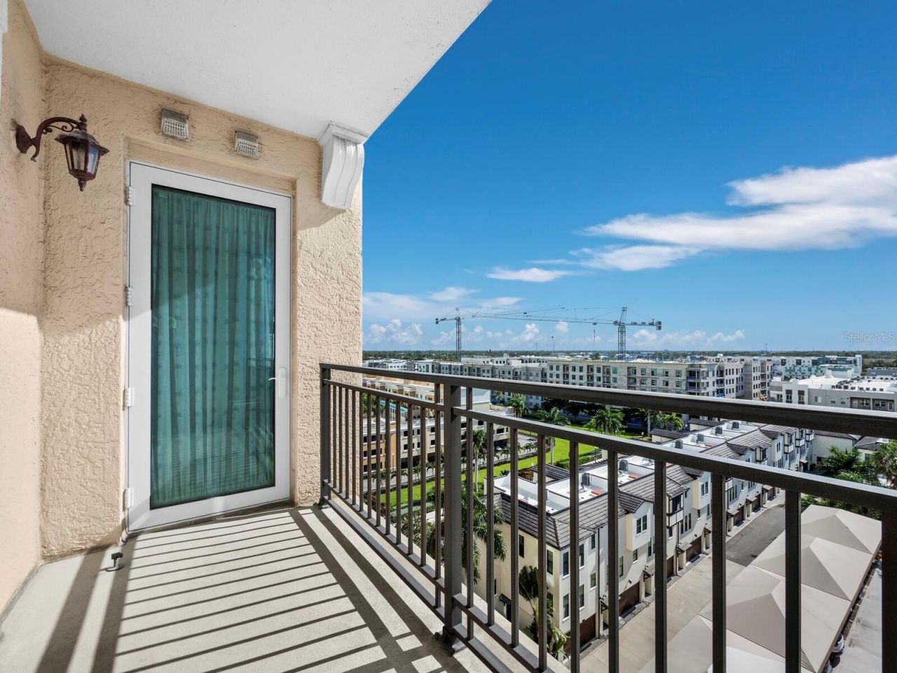 750 N Tamiami Trail, Unit 906, Sarasota, FL 34236 Photo
