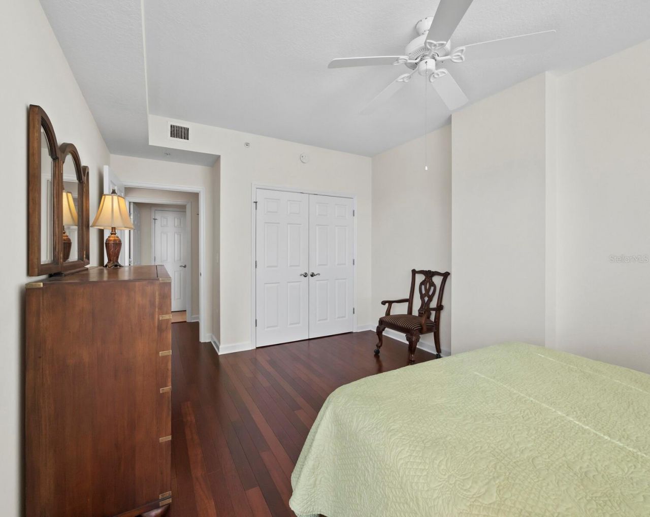 750 N Tamiami Trail, Unit 906, Sarasota, FL 34236 Photo