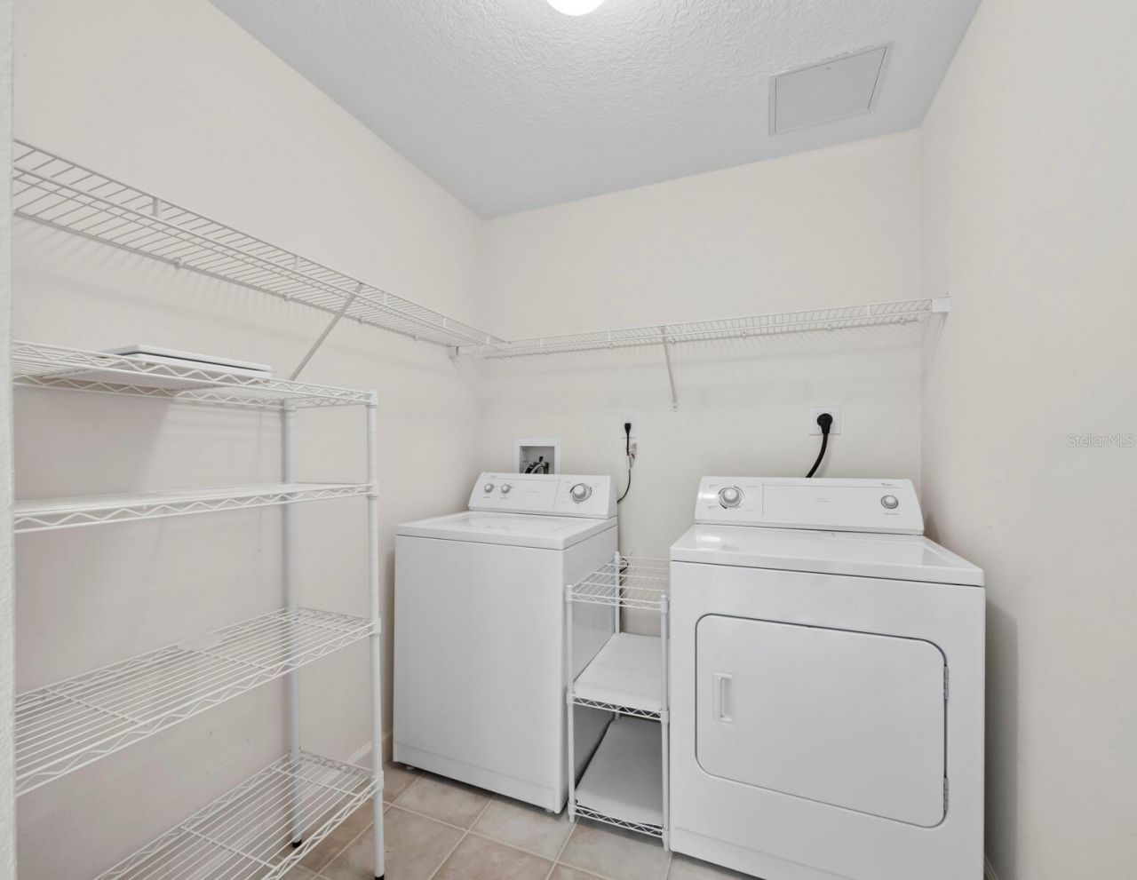 750 N Tamiami Trail, Unit 906, Sarasota, FL 34236 Photo