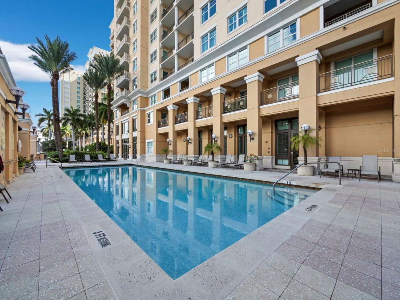 750 N Tamiami Trail, Unit 906, Sarasota, FL 34236 Photo