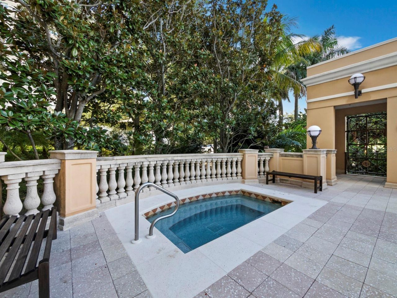 750 N Tamiami Trail, Unit 906, Sarasota, FL 34236 Photo