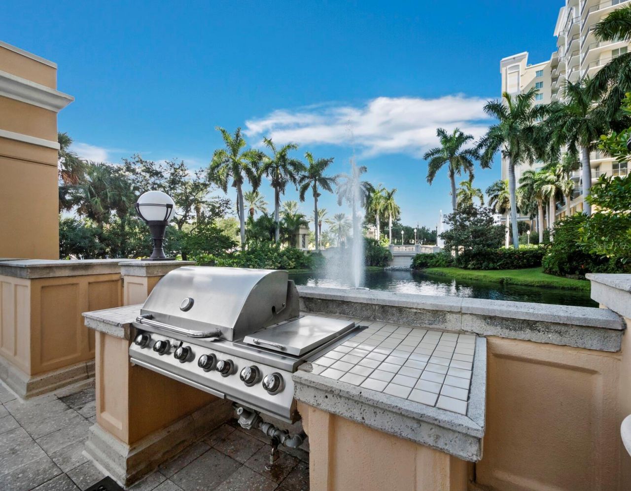 750 N Tamiami Trail, Unit 906, Sarasota, FL 34236 Photo