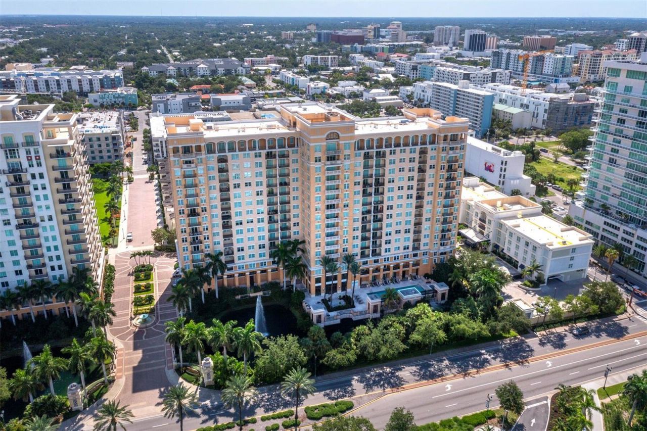 750 N Tamiami Trail, Unit 906, Sarasota, FL 34236 Photo
