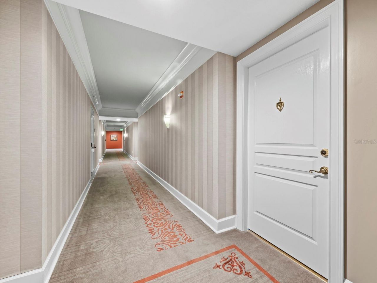 750 N Tamiami Trail, Unit 906, Sarasota, FL 34236 Photo
