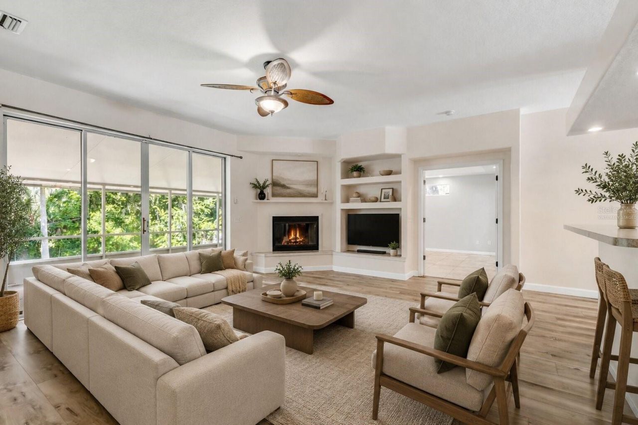 830 S Duss Street, New Smyrna Beach, FL 32168 Photo