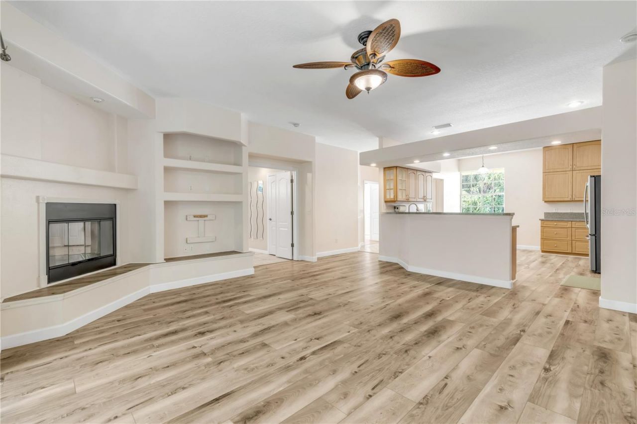 830 S Duss Street, New Smyrna Beach, FL 32168 Photo