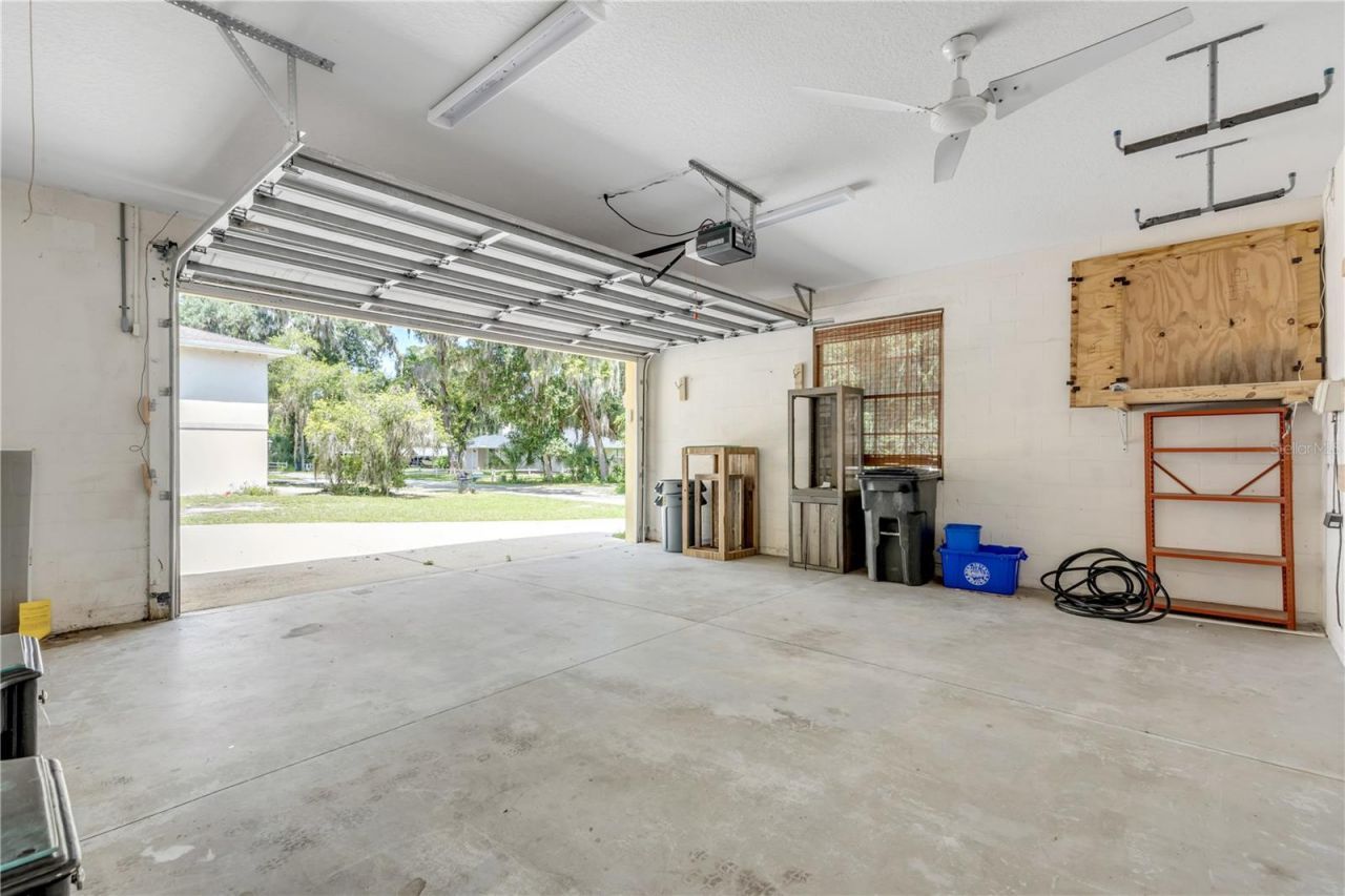 830 S Duss Street, New Smyrna Beach, FL 32168 Photo