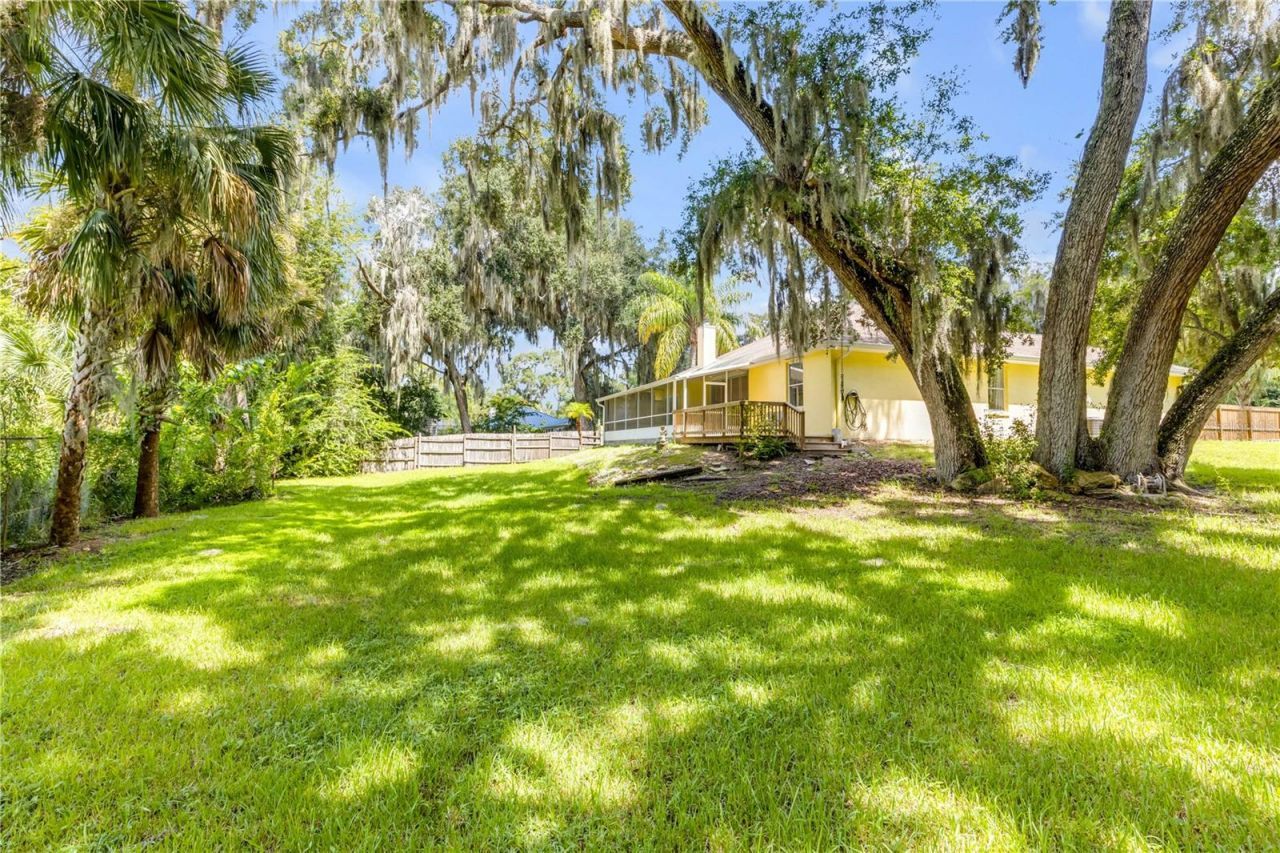 830 S Duss Street, New Smyrna Beach, FL 32168 Photo