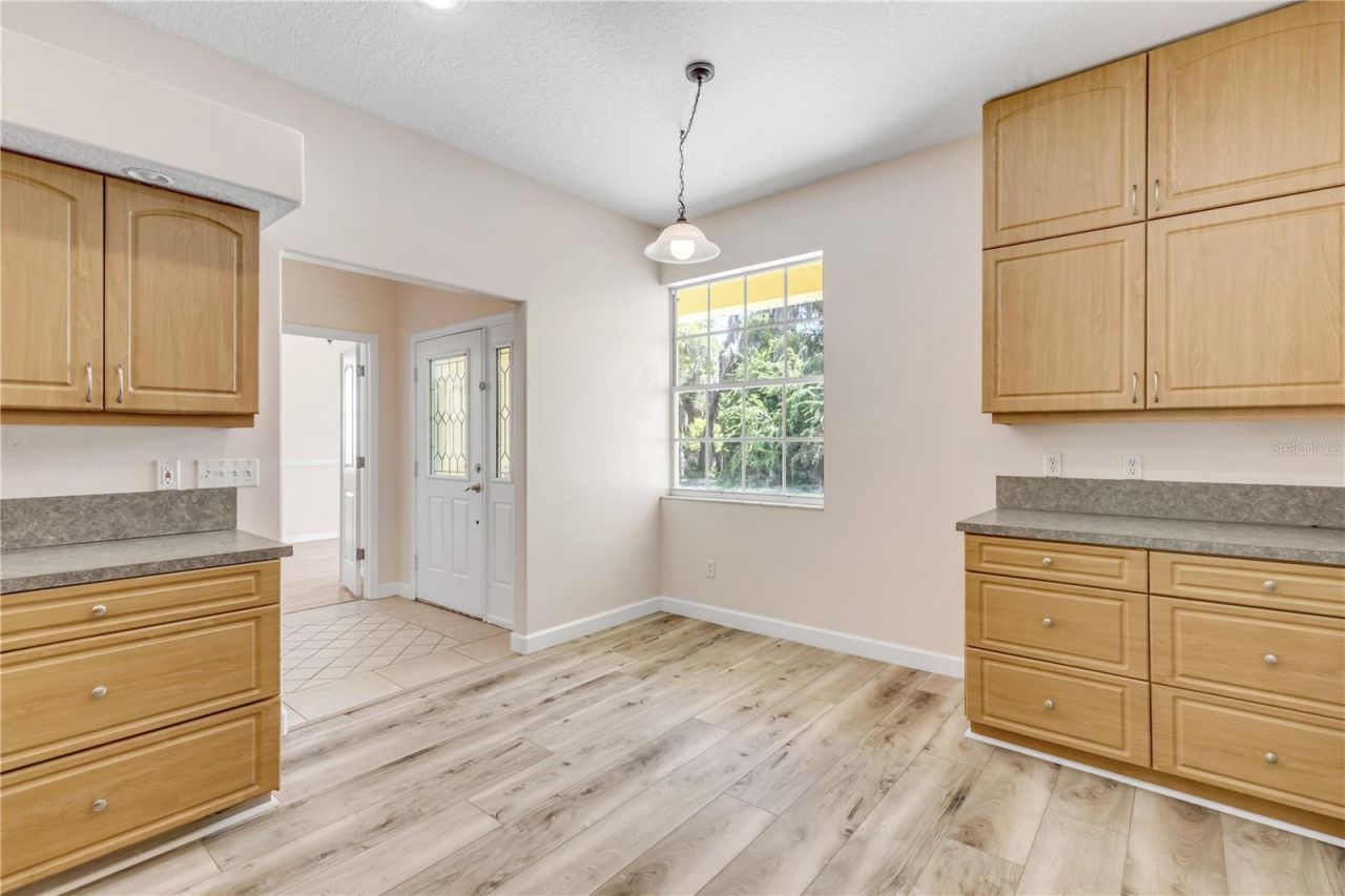 830 S Duss Street, New Smyrna Beach, FL 32168 Photo