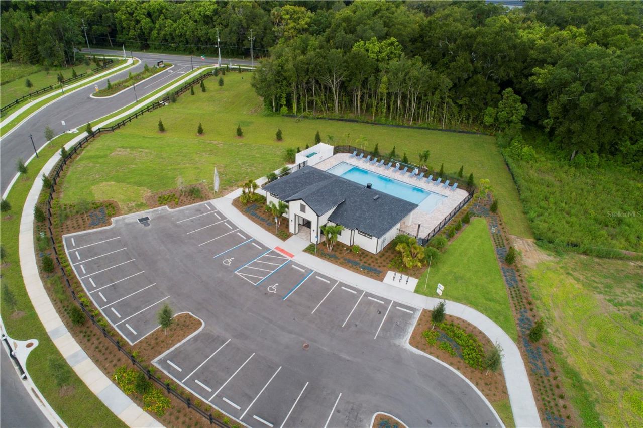 2879 Sweetgrass Lane , Zellwood, FL 32798 Photo