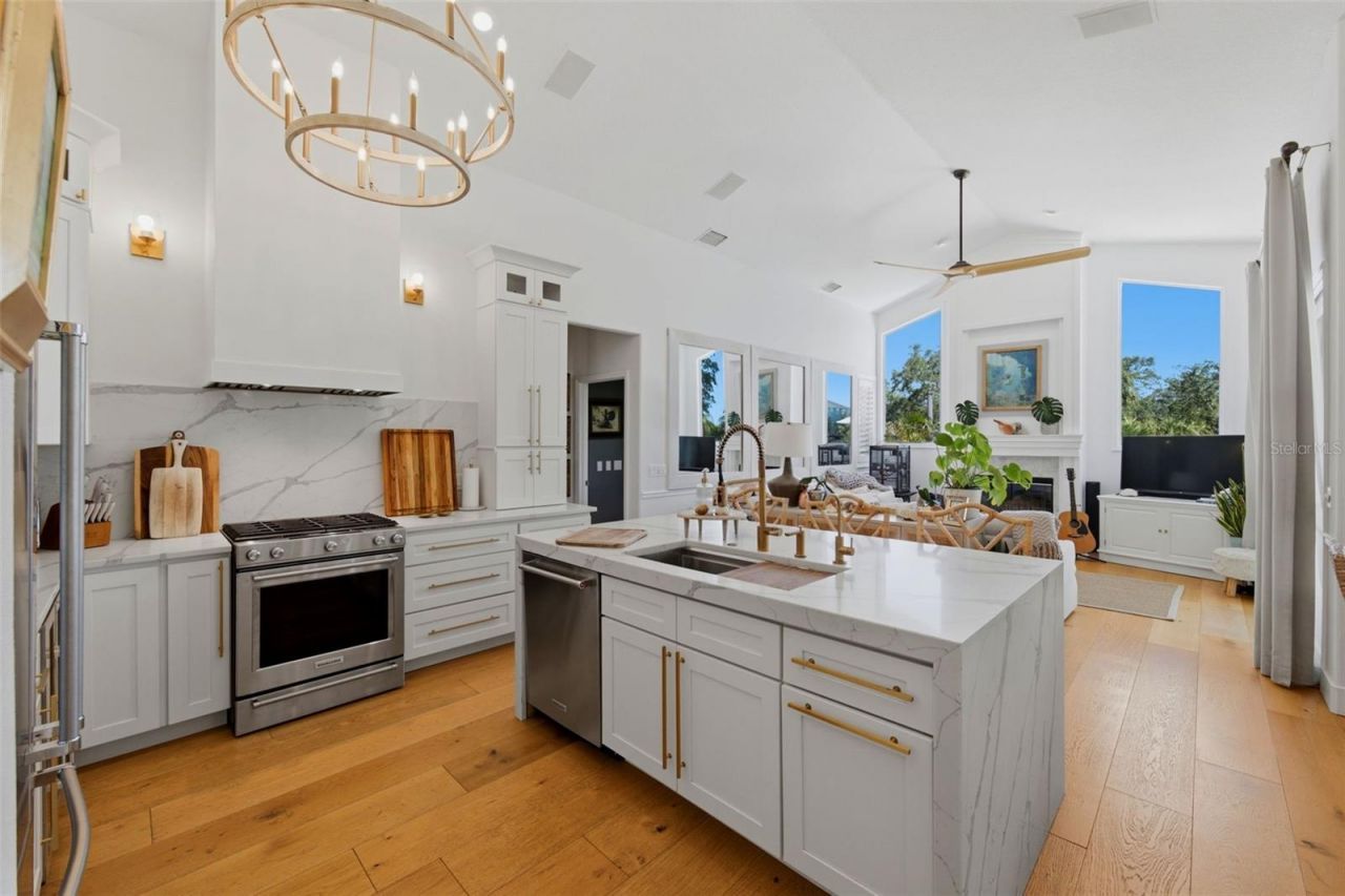 1102 Marina Drive, Tarpon Springs, FL 34689 Photo