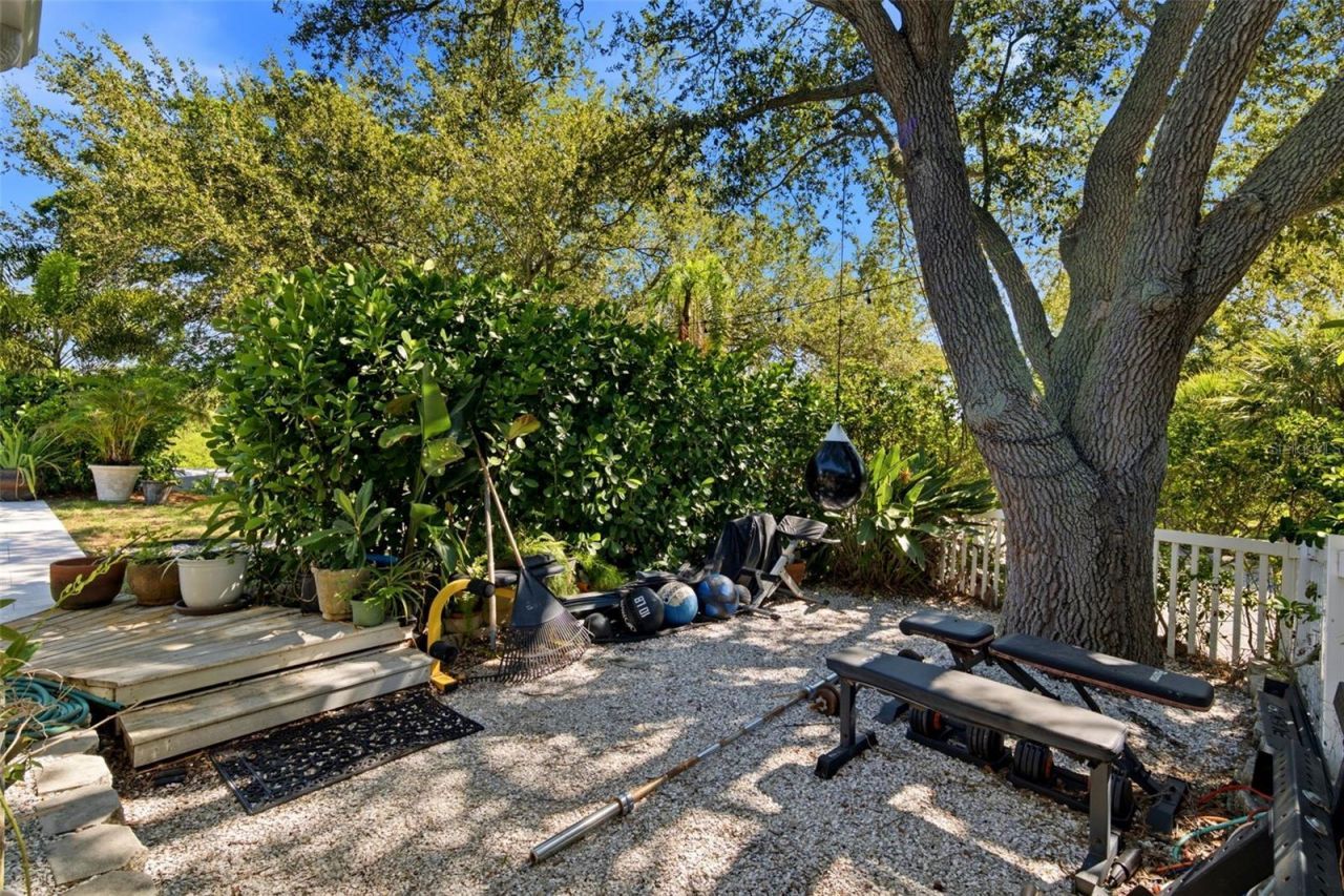 1102 Marina Drive, Tarpon Springs, FL 34689 Photo