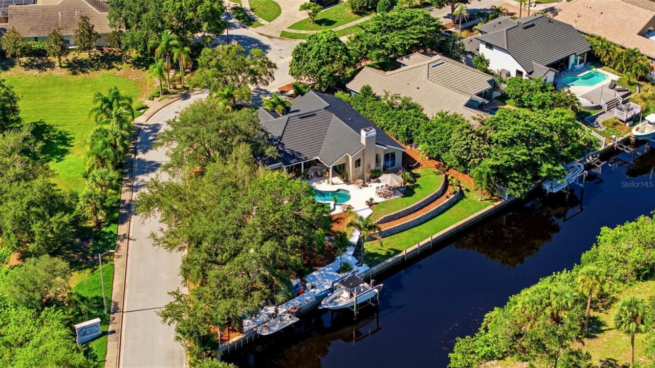 1102 Marina Drive, Tarpon Springs, FL 34689 Photo