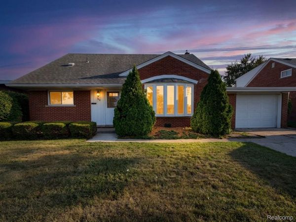 14111 Huntington Street, Riverview, Mi 48193