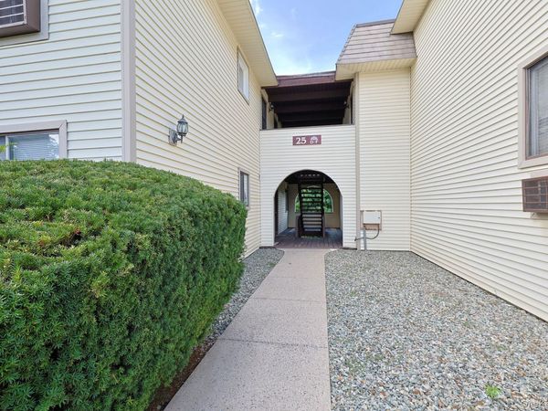 25 Village Park Drive, Unit 2F, Fishkill, NY 12524