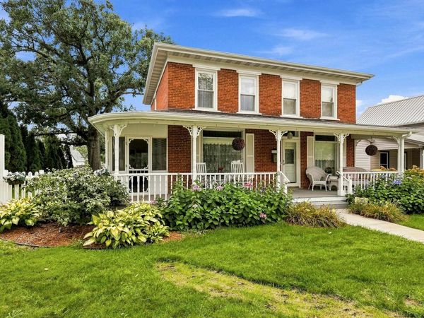 110 W MASON ST, LENA, IL 61048