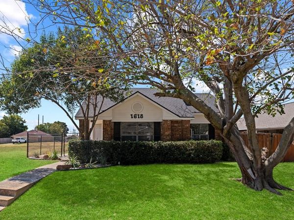 1618 Windmill Lane , Dallas, TX 75149
