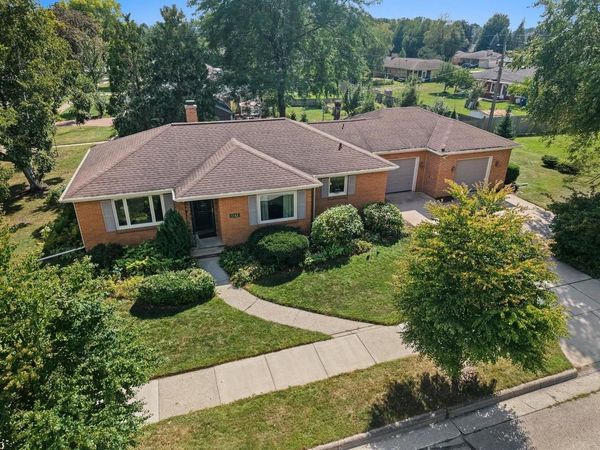 1862 MELON AVENUE, Green Bay, WI 54302