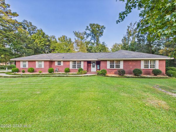 351 Honeysuckle Drive, Steens, MS 39766