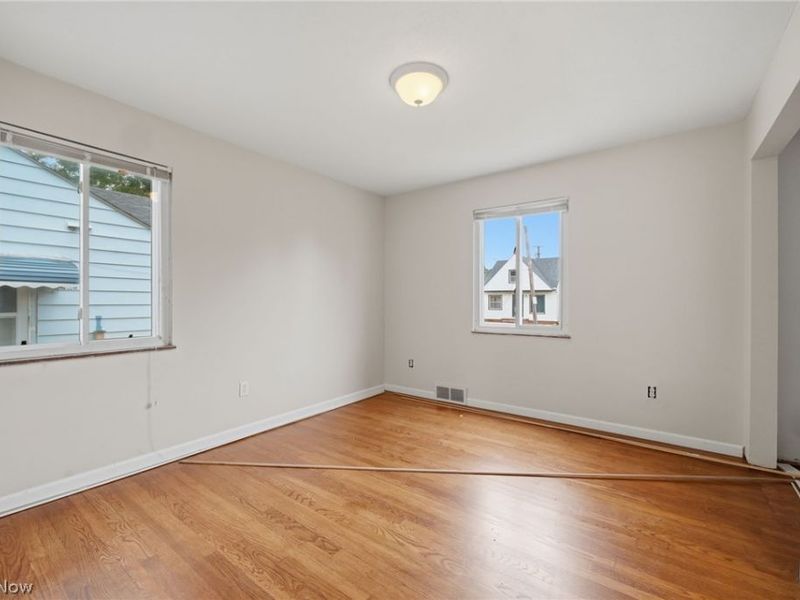 13917 Emery Avenue, Cleveland, OH 44135 Photo 10