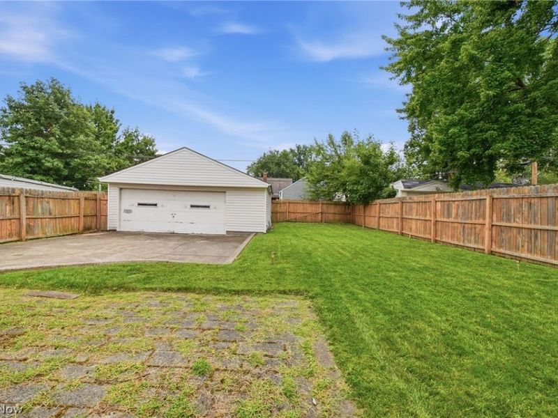 13917 Emery Avenue, Cleveland, OH 44135 Photo 27