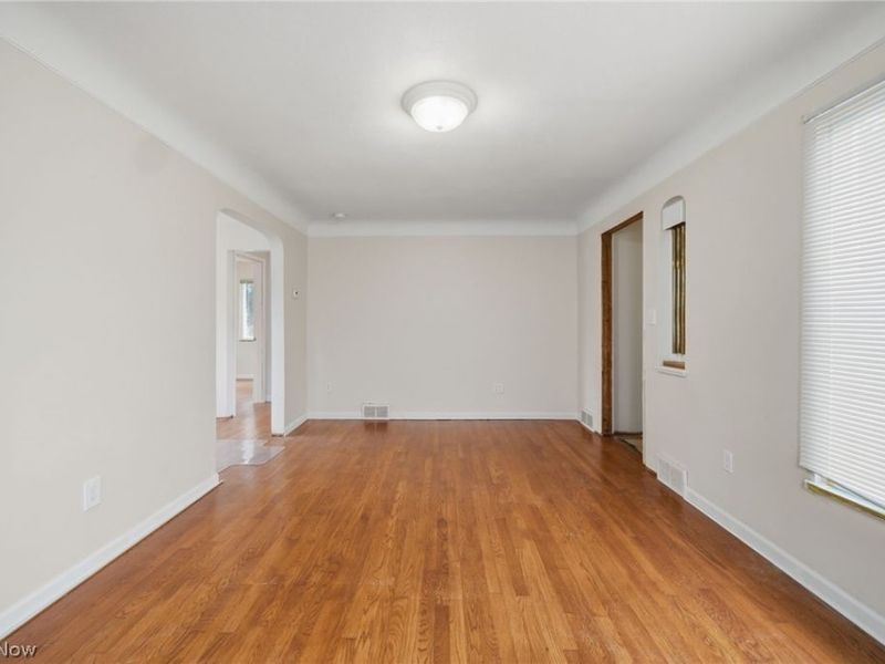 13917 Emery Avenue, Cleveland, OH 44135 Photo 6