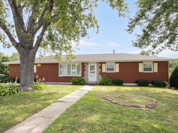 2332 NORTHRIDGE Drive, Quincy, IL 62305