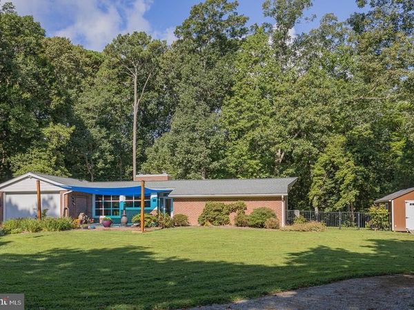 23 OAK RIDGE DRIVE , KILMARNOCK, VA 22482