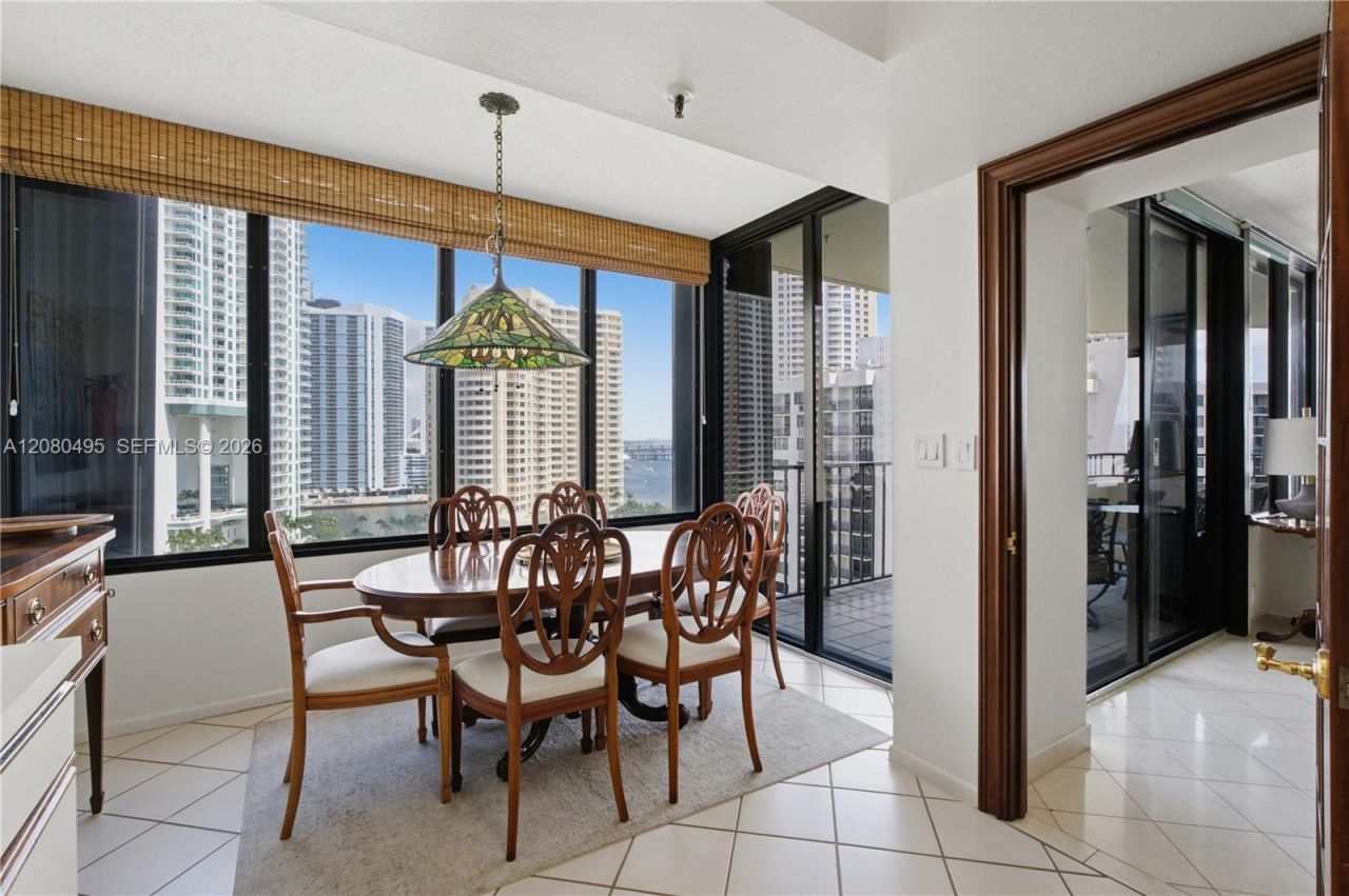520 Brickell Key Dr, Unit A1616, Miami, FL 33131 Photo