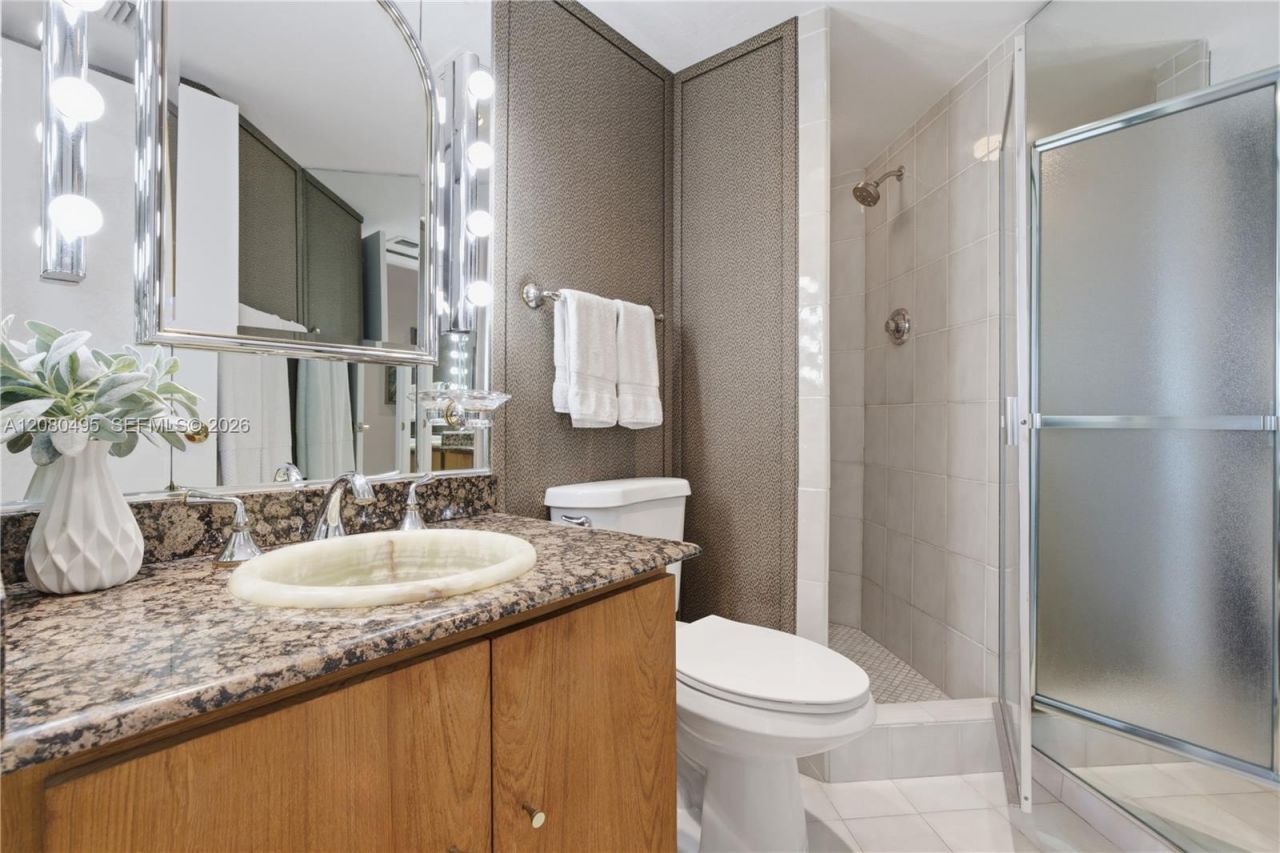 520 Brickell Key Dr, Unit A1616, Miami, FL 33131 Photo