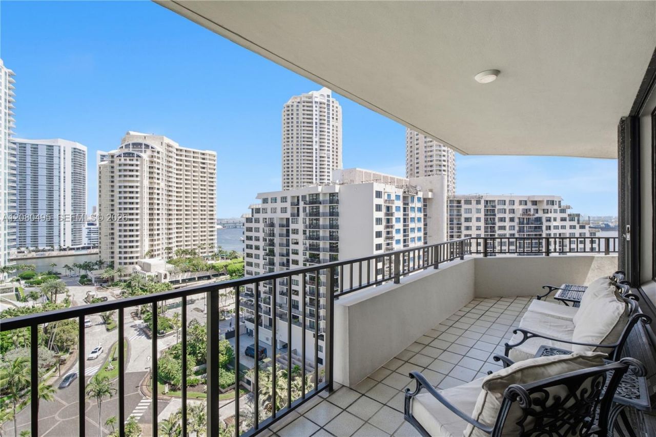 520 Brickell Key Dr, Unit A1616, Miami, FL 33131 Photo