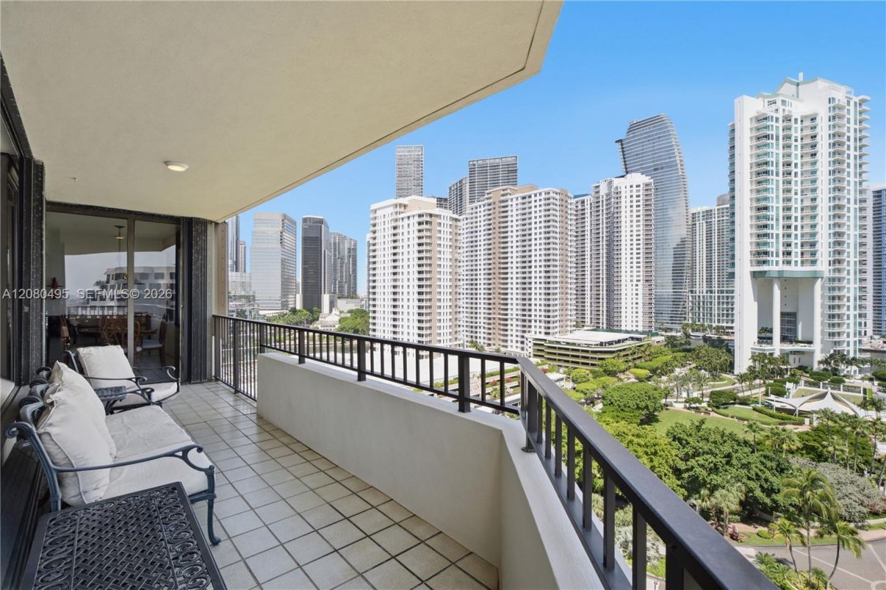 520 Brickell Key Dr, Unit A1616, Miami, FL 33131 Photo