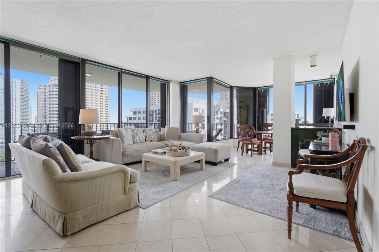 520 Brickell Key Dr, Unit A1616, Miami, FL 33131 Photo