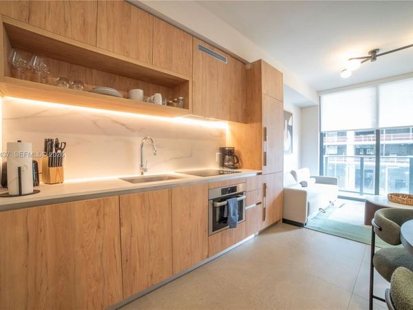 11 NE 6TH , Unit 1403, Miami, FL 33132