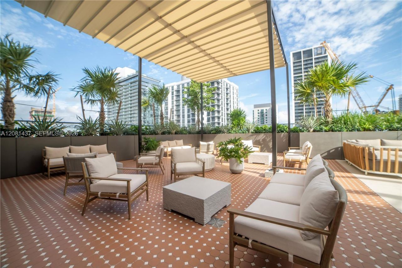 11 NE 6th , Unit 1403, Miami, FL 33132 Photo