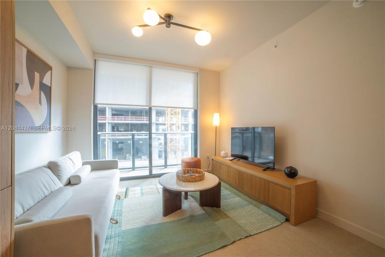 11 NE 6th , Unit 1403, Miami, FL 33132 Photo